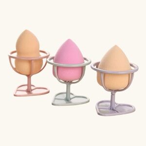 5011. Blender Sponge Holder